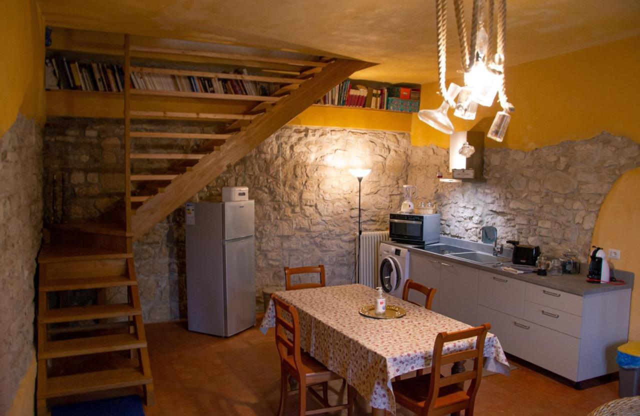 Due Archi Panzió SantʼAmbrogio di Valpolicella Kültér fotó